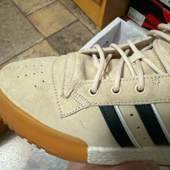 Adidas x Eric Emanuel “Rivalry - Resto Mod” - Picture 7 of 9